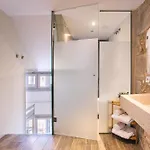 Apartment 1 Ylang *