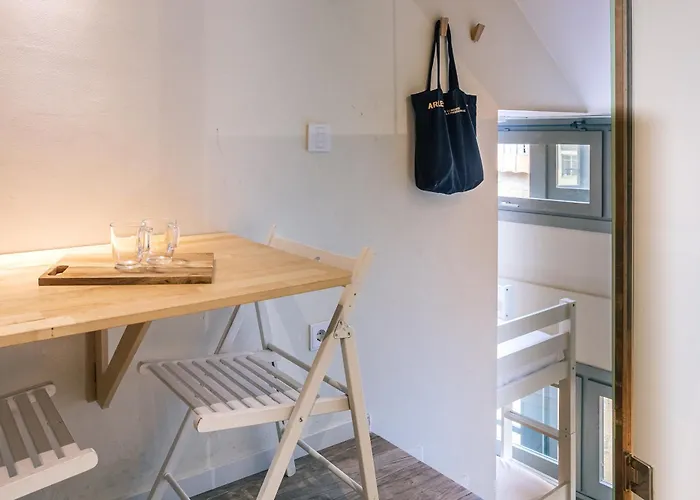 1 Ylang * Χιρόνα